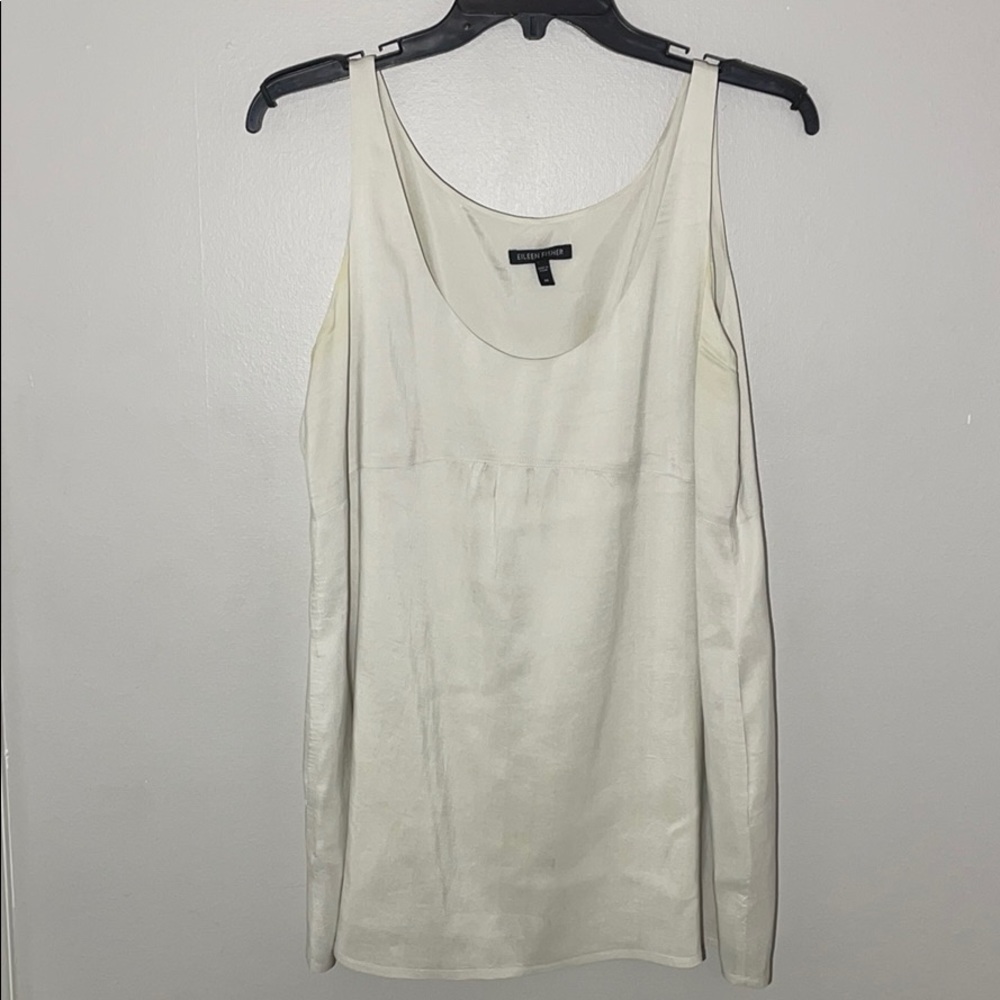 Scoop Neck Sleeveless Blouse with Pockets